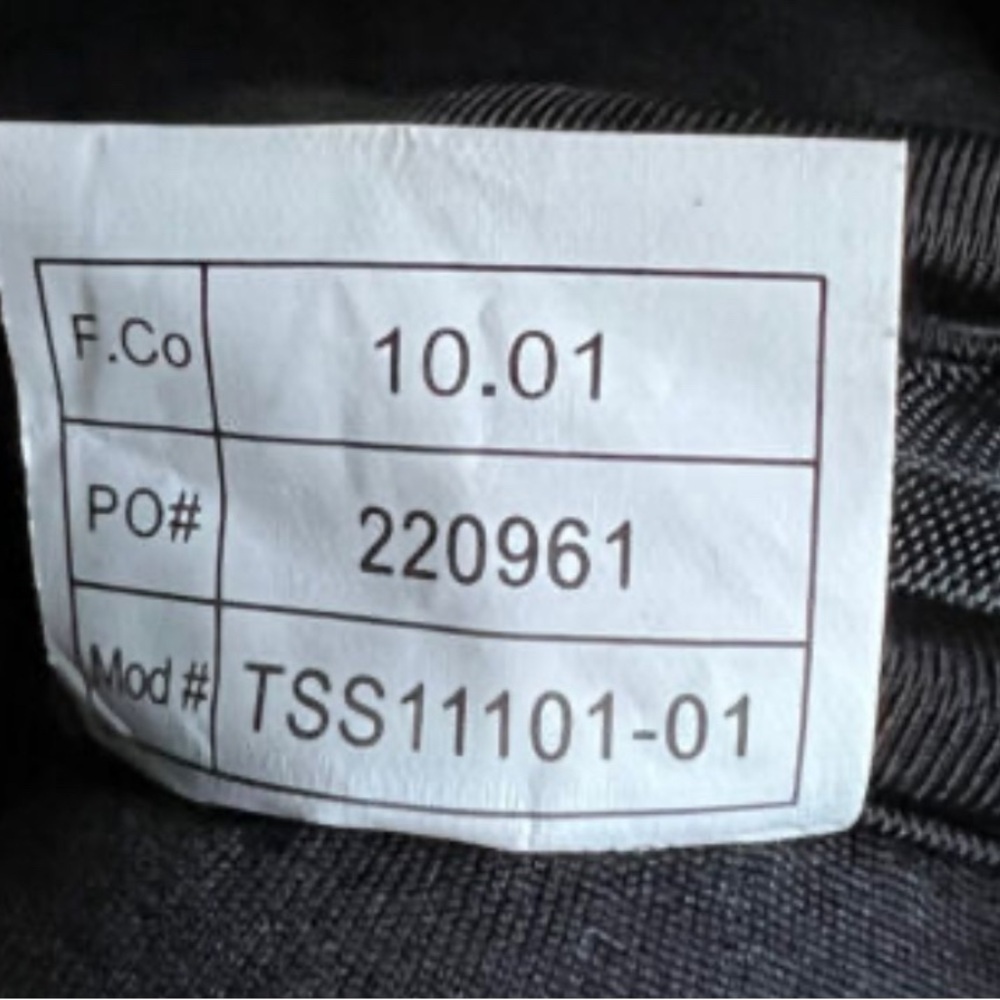 Targus 10.2" Slipskin Peel Netbook Protective Sleeve Black Neoprene Zipper Case‎ - Picture 4 of 7